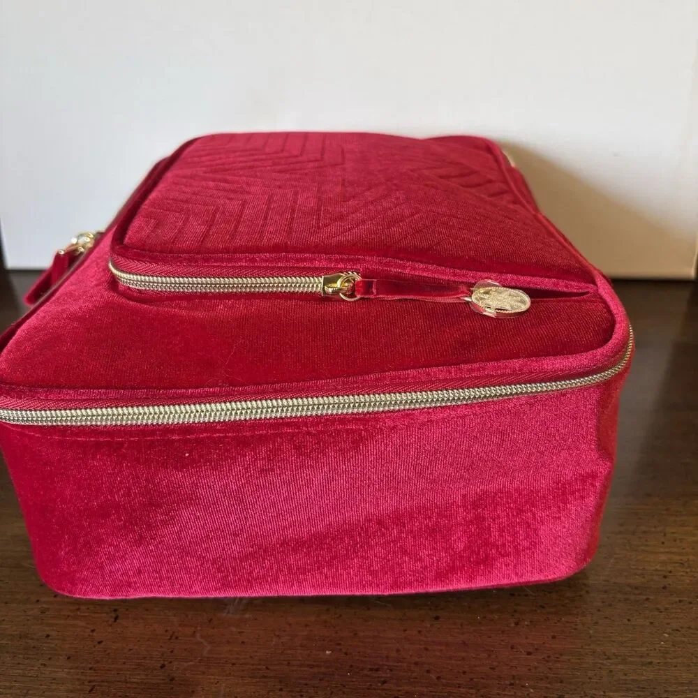 Estée Lauder Red Makeup Case Zip Handle Polyester/Spandex 11x8x4 in
